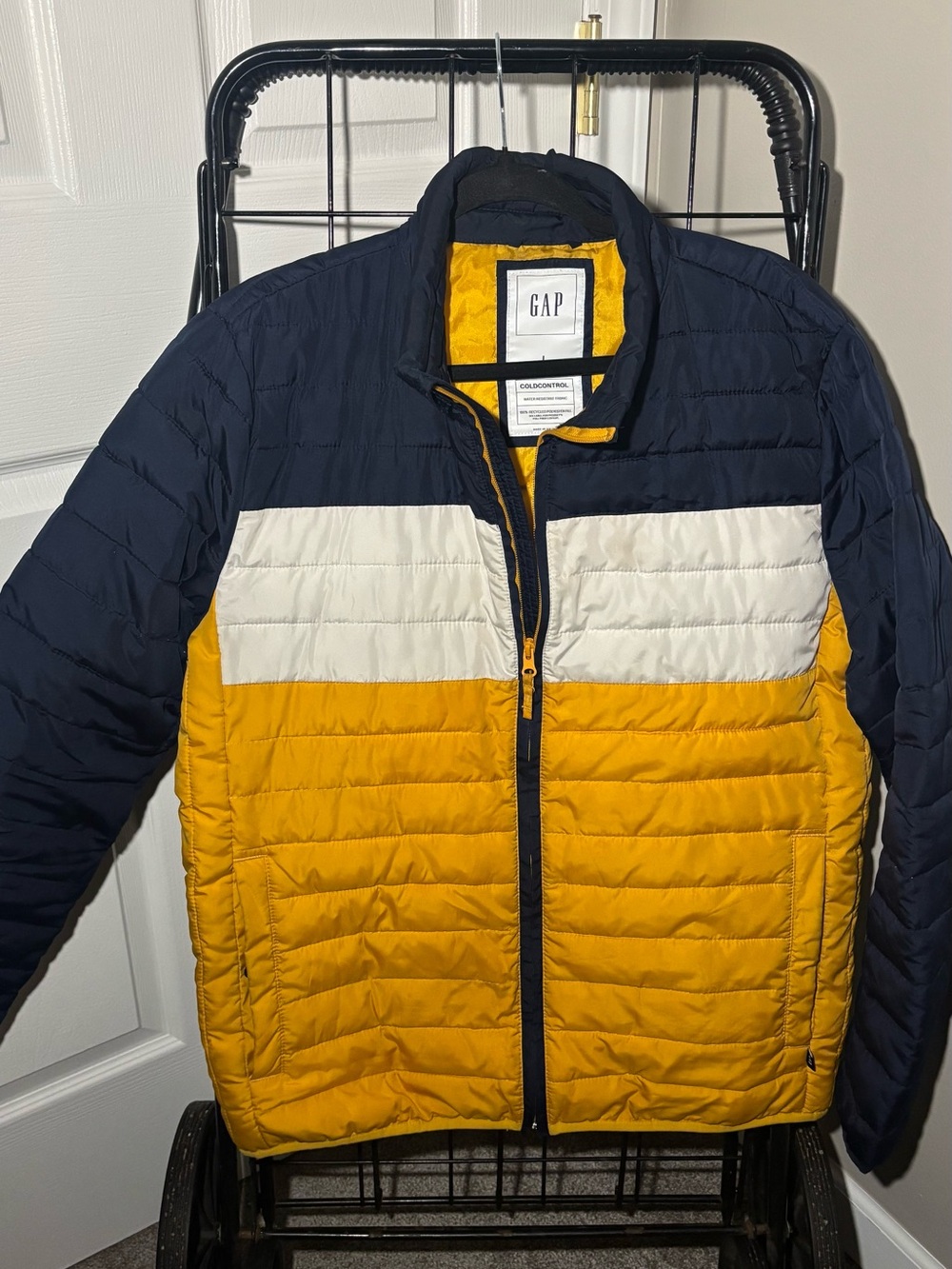 GAP ColdControl Lite stretch colorblock puffer jacket